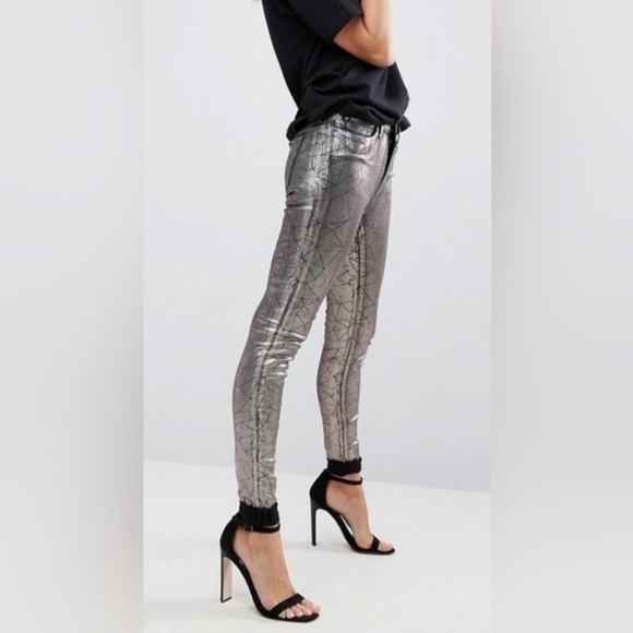 Black Orchid Carmen High Rise Ankle Fray - No One To Blame Skinny Jeans Grey - Picture 1 of 13